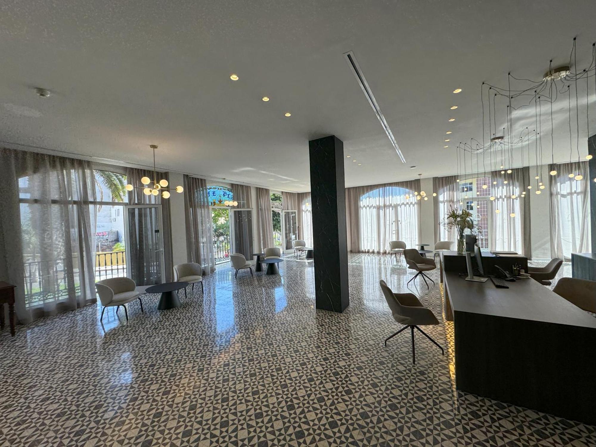 Hotel Reveron Plaza Лос Кристианос Экстерьер фото