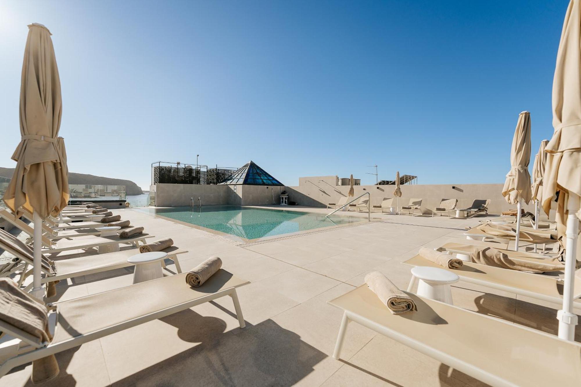 Hotel Reveron Plaza Лос Кристианос Экстерьер фото