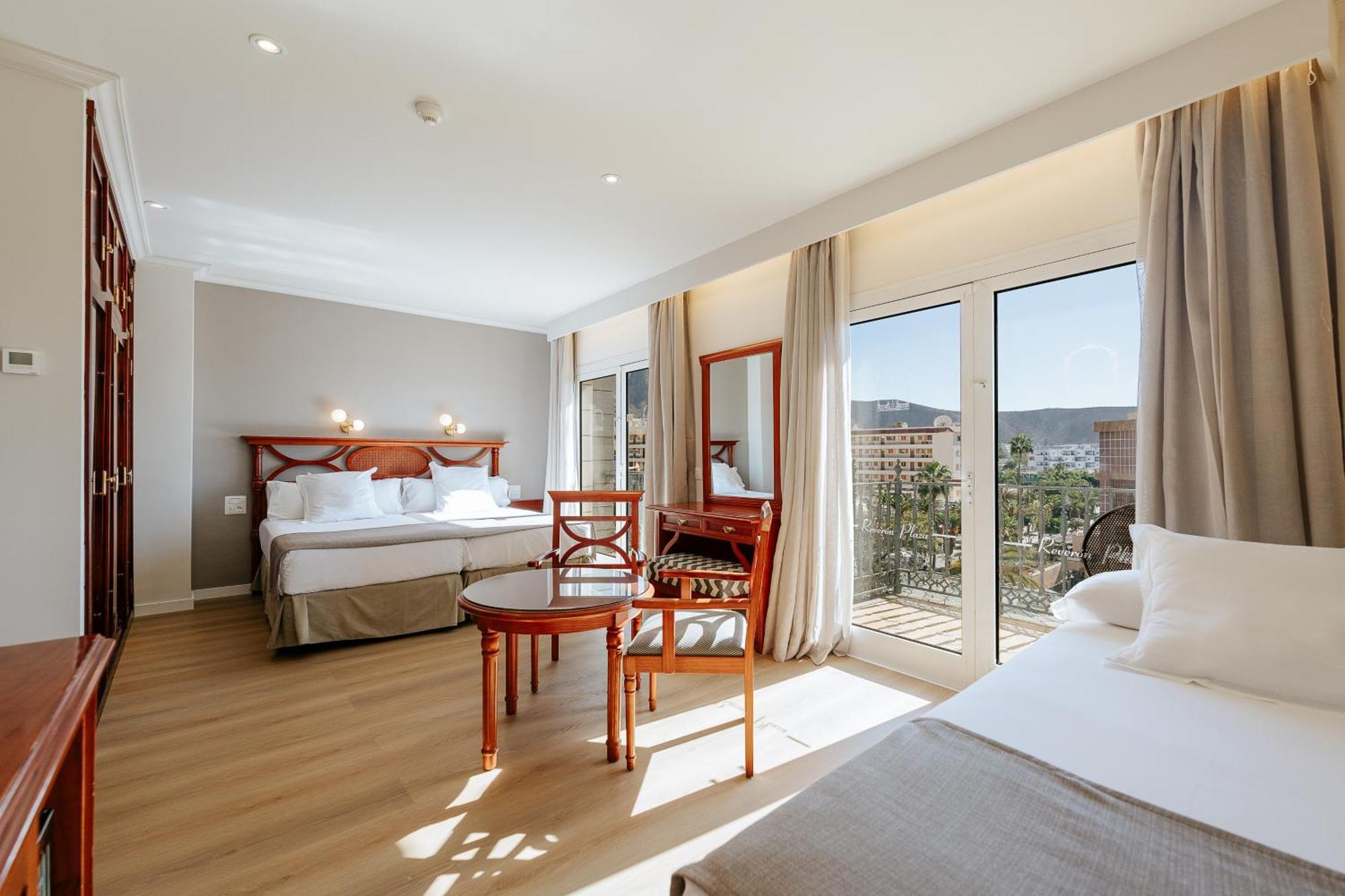 Hotel Reveron Plaza Лос Кристианос Экстерьер фото