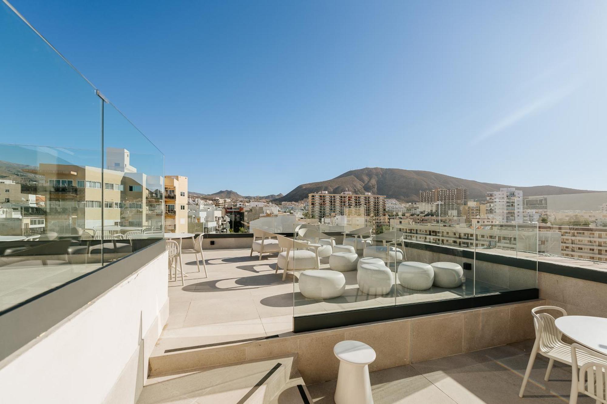Hotel Reveron Plaza Лос Кристианос Экстерьер фото