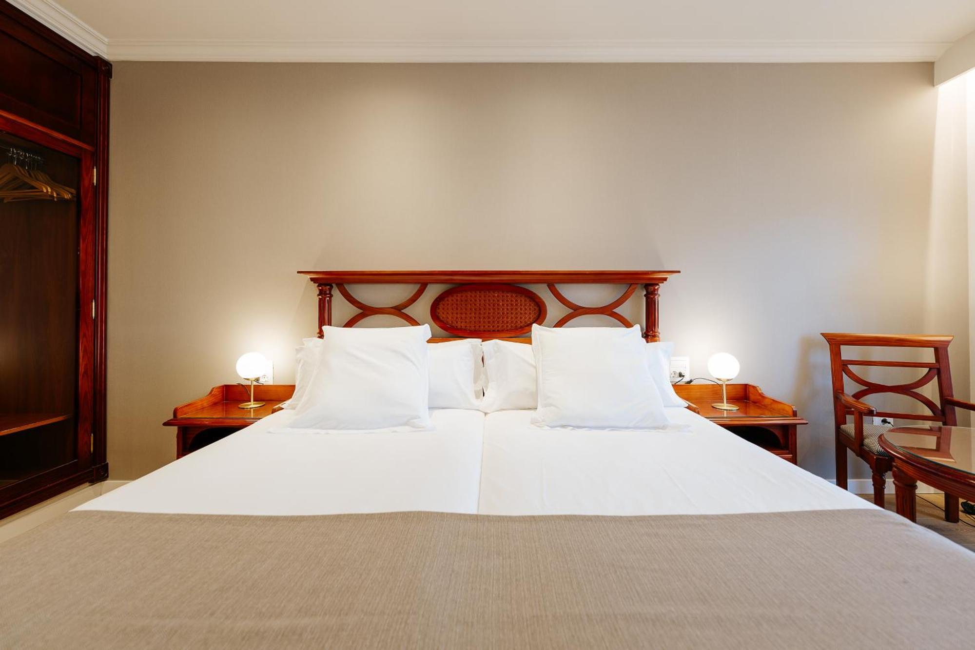 Hotel Reveron Plaza Лос Кристианос Экстерьер фото