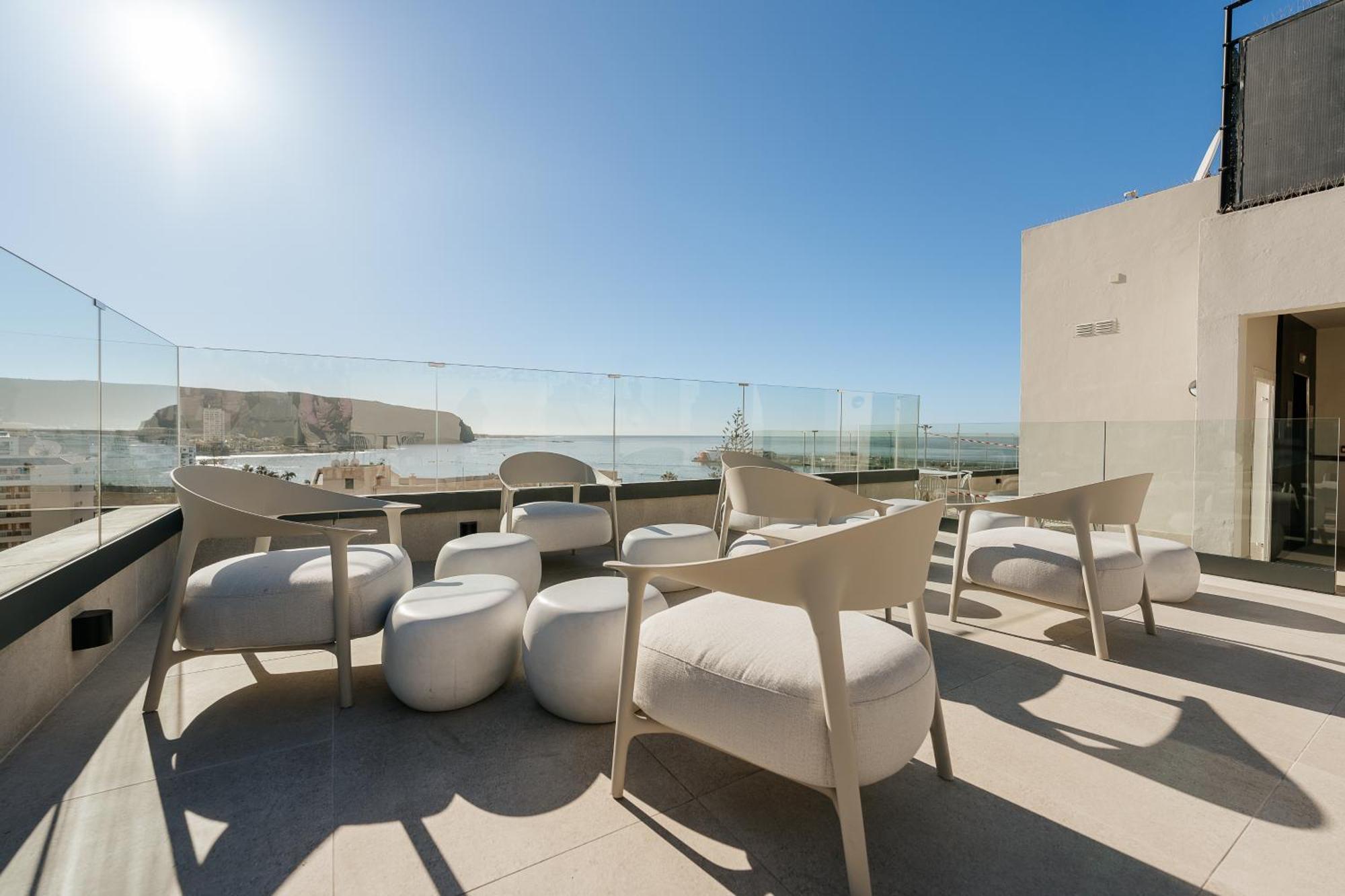 Hotel Reveron Plaza Лос Кристианос Экстерьер фото