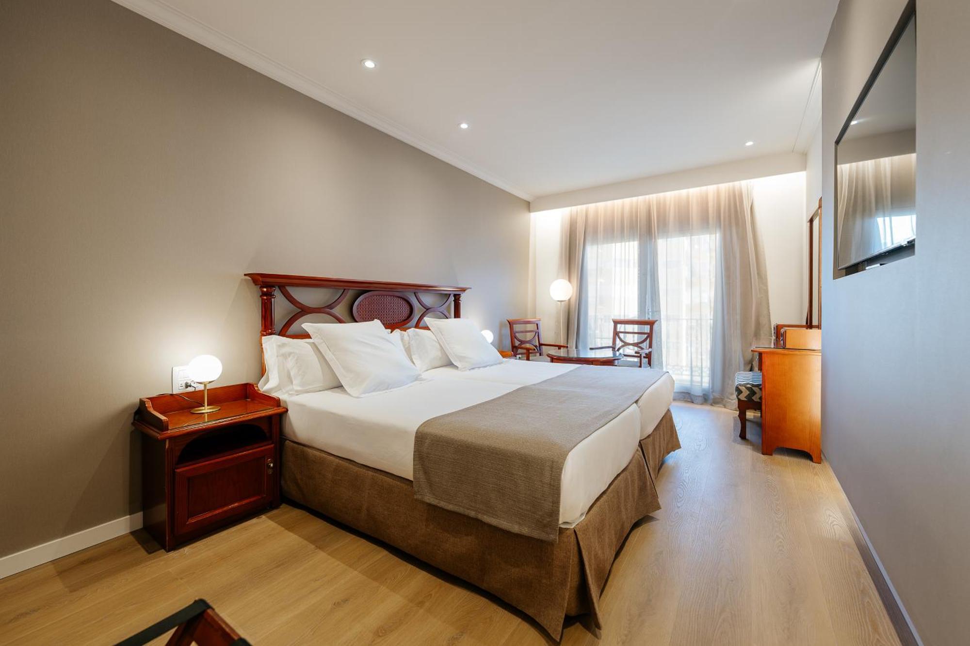 Hotel Reveron Plaza Лос Кристианос Экстерьер фото